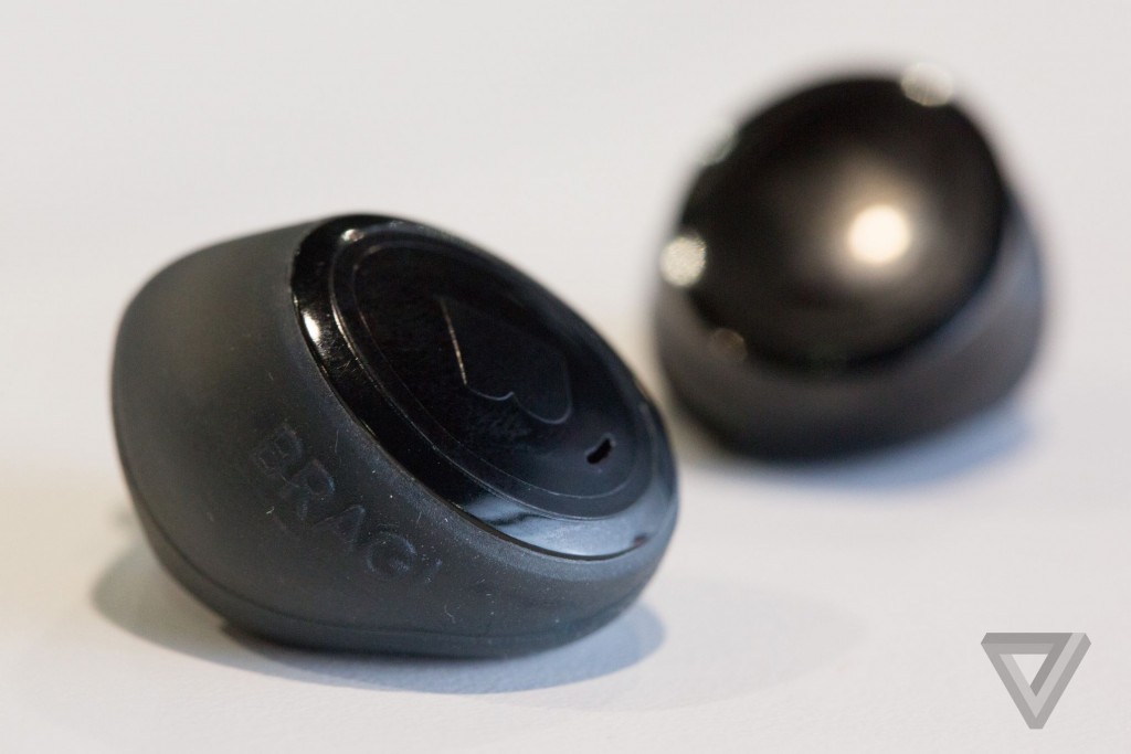 wireless-earbuds-ces-2015-8743.0