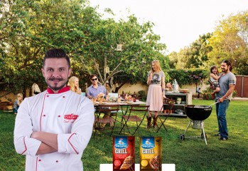 LIVIU-gratar_cu_prietenii